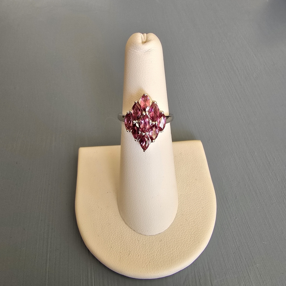 .925 Sterling Silver Ring Size 7